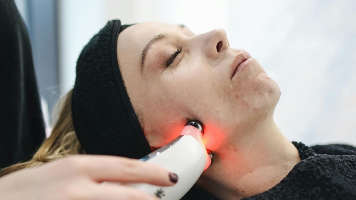 Technology Revolutionizes Aesthetic Medicine with Advanced Treatments and Personalized Care