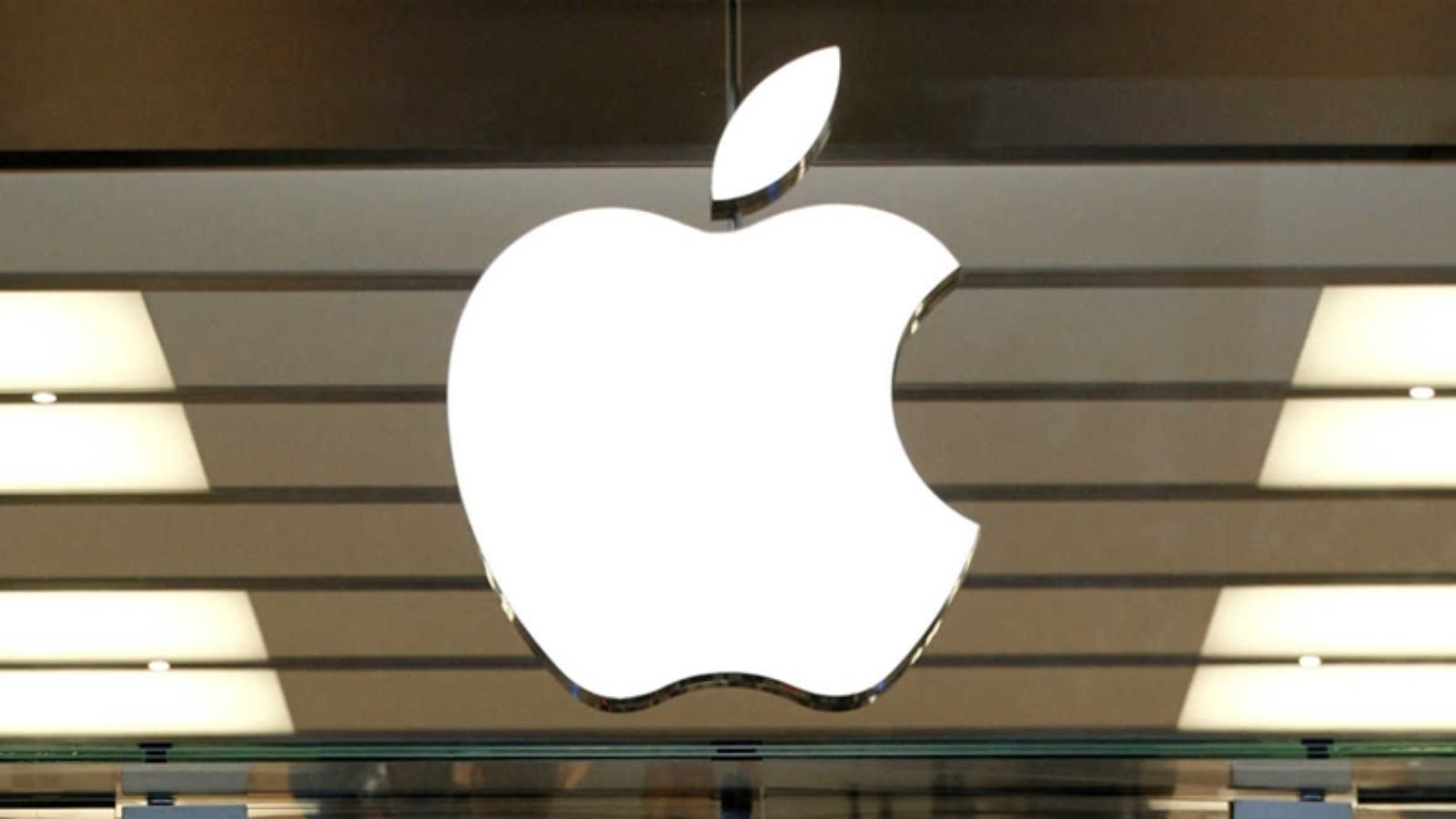 Apple Faces Potential Payout as UK Consumer Group Lodges Complaint Against Tech Giant