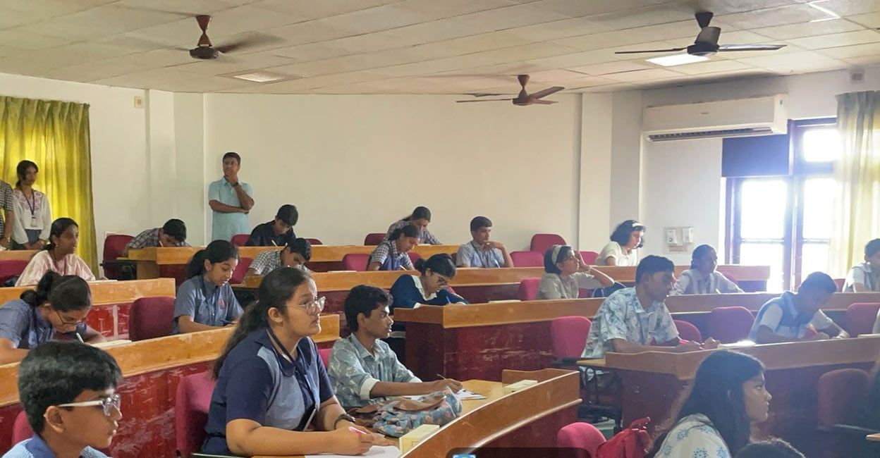 Youth Showcase Talents in Competitions Organized by Stakeholders of Saintgits College of Engineering