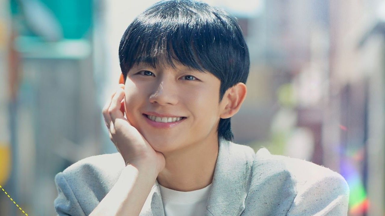 Beloved K-Drama Star Jung Hae In Opens Up About Marriage Timing