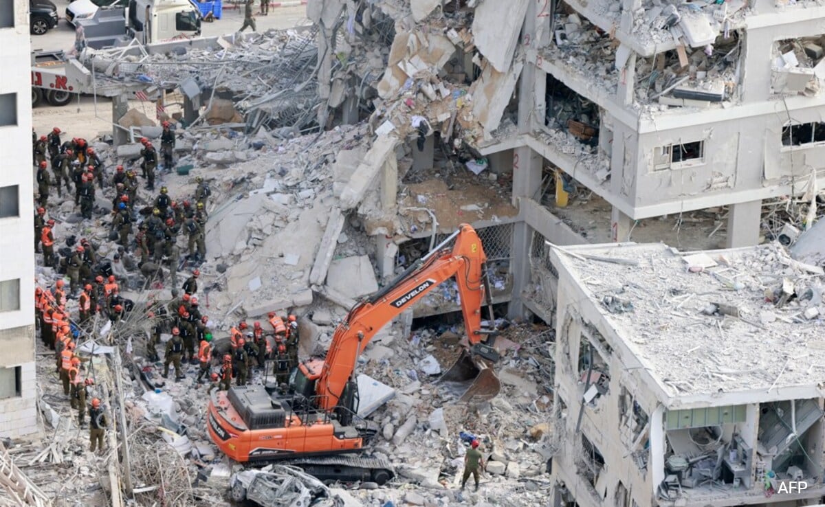 MIDDLE EAST ERUPTS IN VIOLENCE AS ISRAEL AND IRAN ENGAGE IN INTENSIVE AIR WAR$