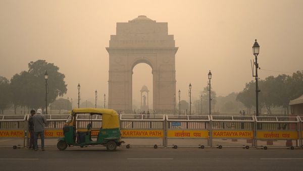 Delhi's AQI Hits Hazardous Levels, Residents Warned of Severe Health Risks