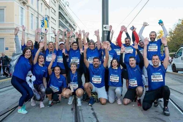 ATHENS SHINES AS MAJOR SPORTS AND TOURISM HUB DURING AUTHENTIC MARATHON