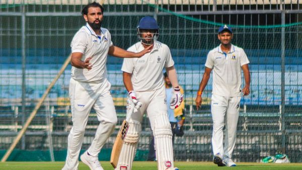 Mohammed Shami Rattles Madhya Pradesh with 4/54 in Thrilling Ranji Trophy Match