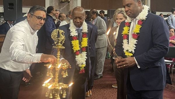 Capitol Hill Lights Up for Diwali; Lawmakers and Indian Americans Celebrate Amid New Political Era