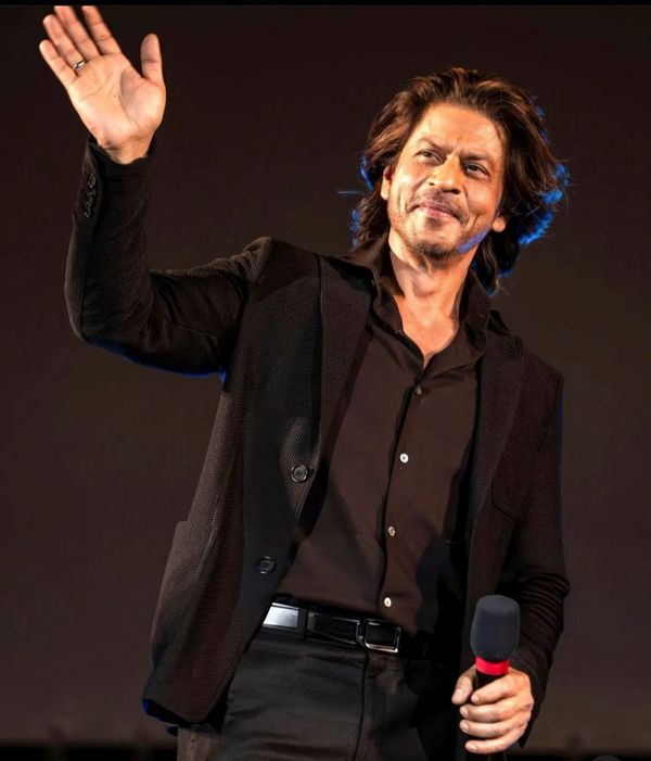 Bollywood Star Shah Rukh Khan Opens Up About Embracing Failure and Moves On