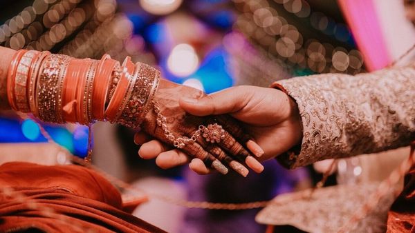 Groom Walks Out of Wedding Ceremony Over Roti Delay, Marries Another Girl