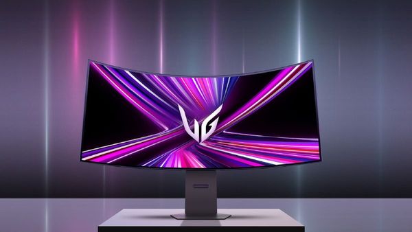 LG Unveils World's First Bendable Gaming Monitor: UltraGear GX9 45GX990A Set to Revolutionize Gaming Experience