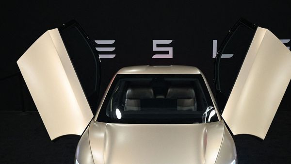 Tesla's Stock Surprises Despite Poor Car Sales