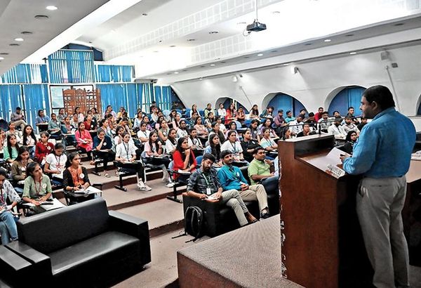 Over 10 Lakh Students Take Part in Grand Finale of Gujarat STEM Quiz 3.0