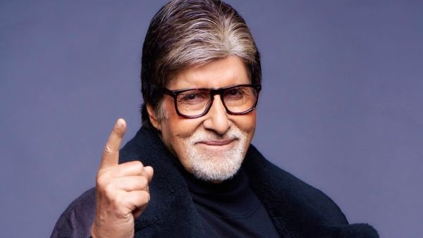 Amitabh Bachchan Pays Tribute to Indian Soldiers with Poem Written by His Father