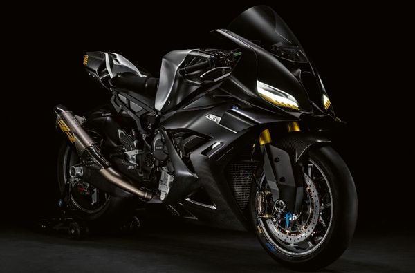 BMW Unveils Futuristic Concept Motorcycle at Concorso d'Eleganza Villa d'Este