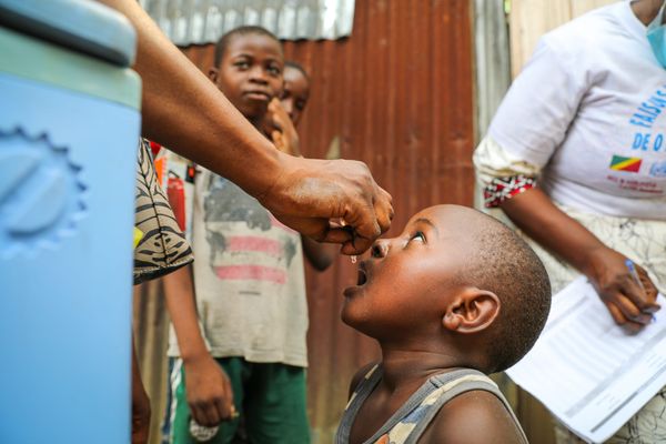 Rapid Vaccination Effort Hailed as Success in Response to Polio Outbreaks in Guinea